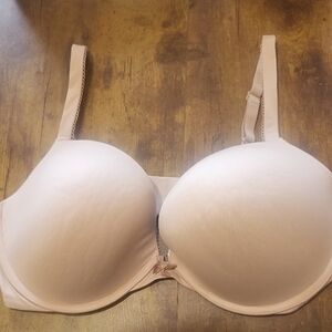 Victoria's Secret Cream Bra